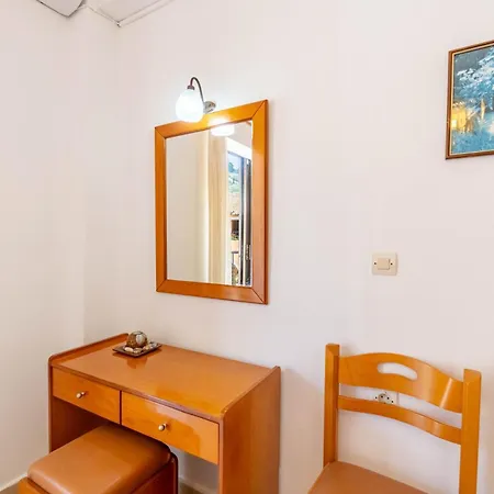 Mires House 11