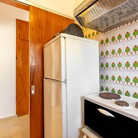 Apartament Mires House 11 *