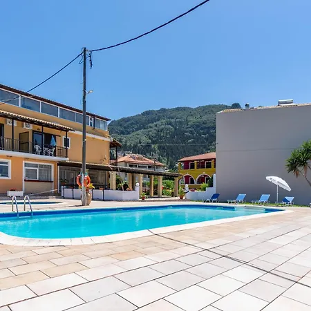 Apartament Mires House 11 *